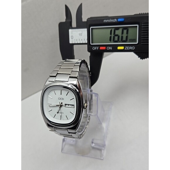 Gedi Quartz Day Date Silver Tone Cushion Case White Dial Women Watch New Battery - Picture 7 of 12